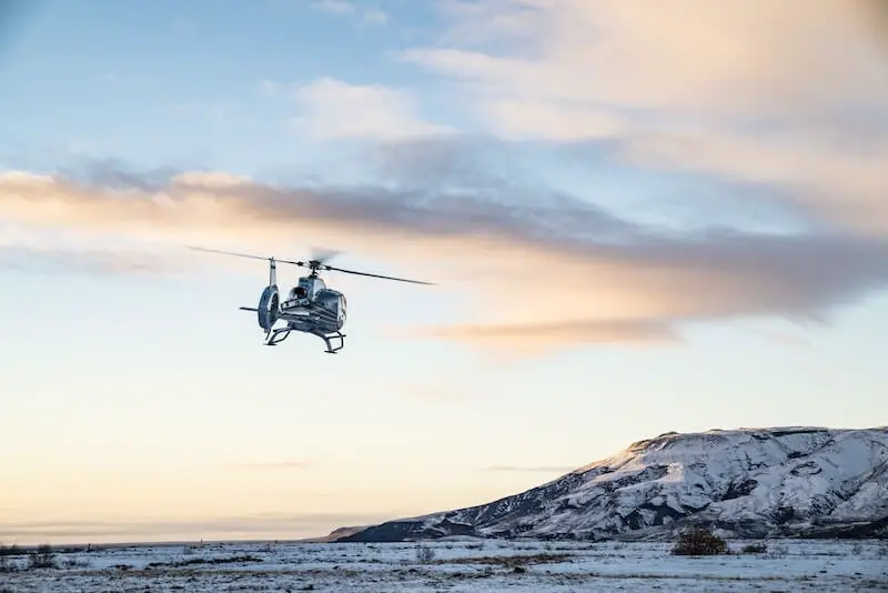 Вертолеты также могут быть отслежены с помощью бортового flightradar24.