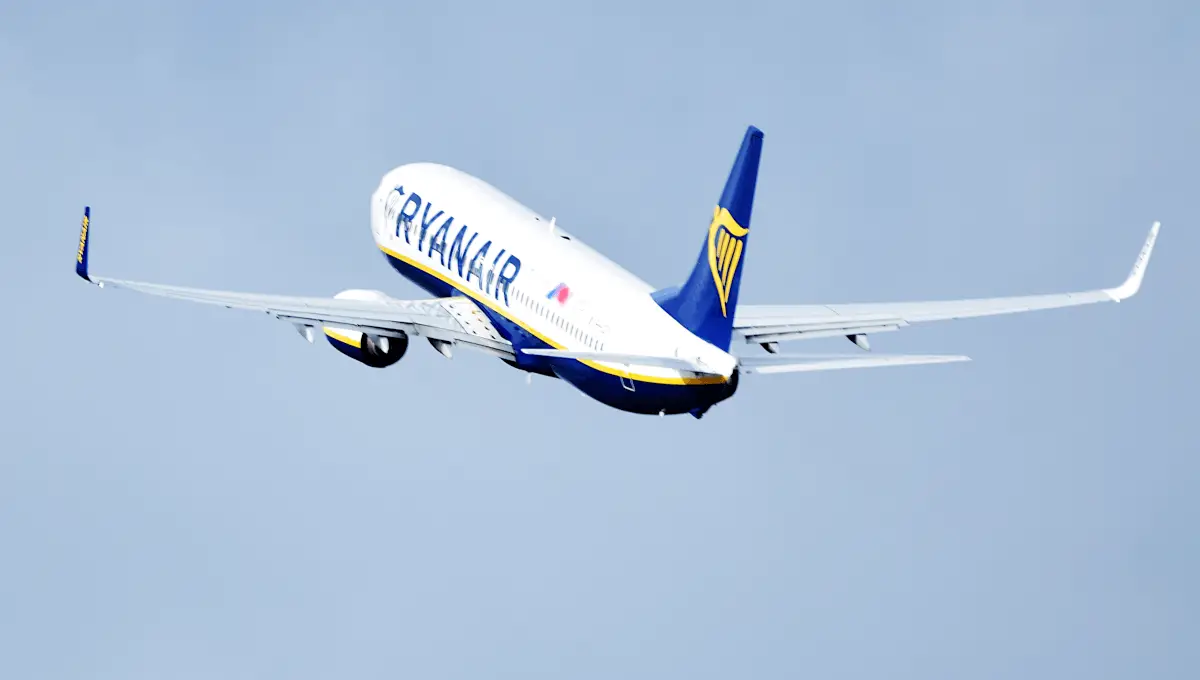 Ein Flugzeug der Fluggesellschaft Ryanair - diese Maschine läßt sich mittels Flugverfolgung über Plane-Finder tracken.
