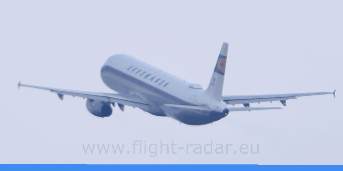 Flightradar24 permet de suivre des avions comme celui de la Lufthansa.