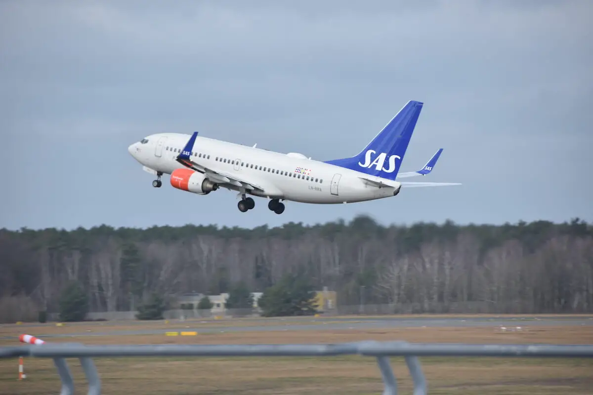 Syns inte på flygräkning: Indragning av hjulen efter start, som på det här flygplanet från Scandinavian Airlines.